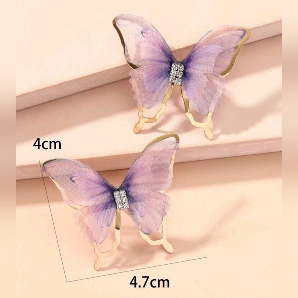 BUTTERFLY 🦋 DESIGN EARRINGS - Picture 4 of 16